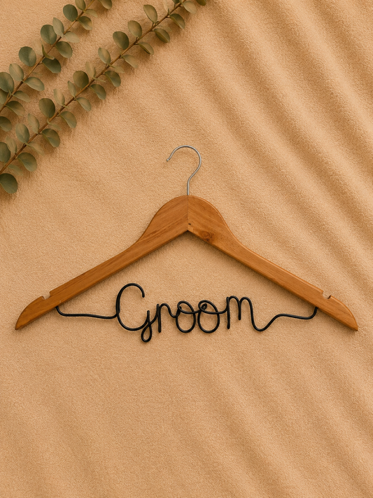 Groom Hanger